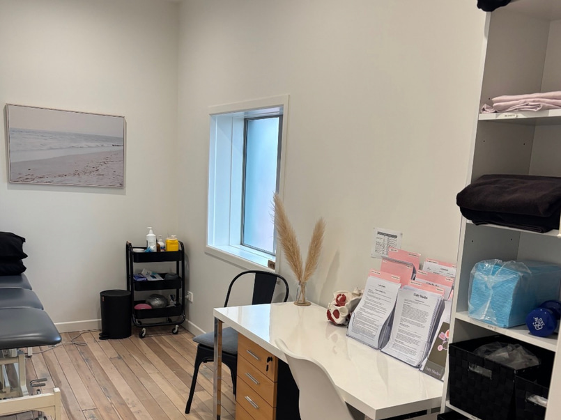 Clinic rooms for hire in Balmoral image 2