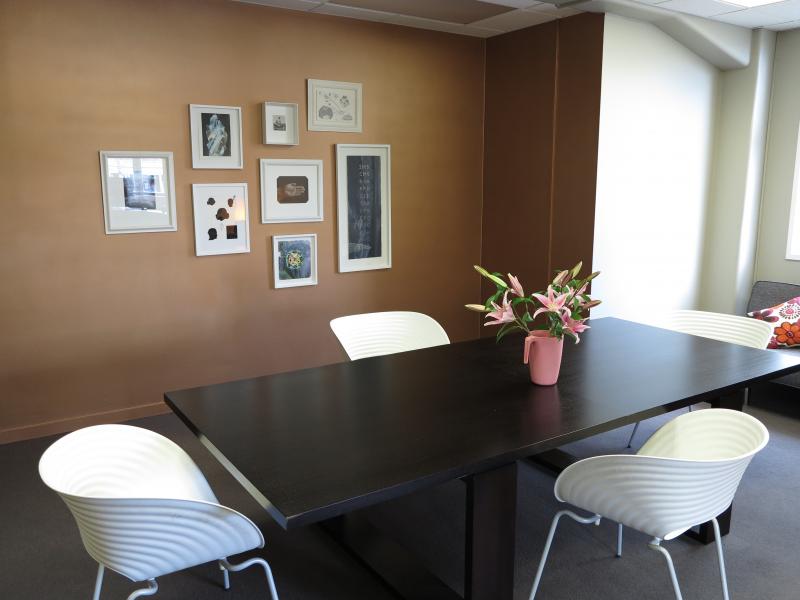 Stylish centrally located studio/office space image 2