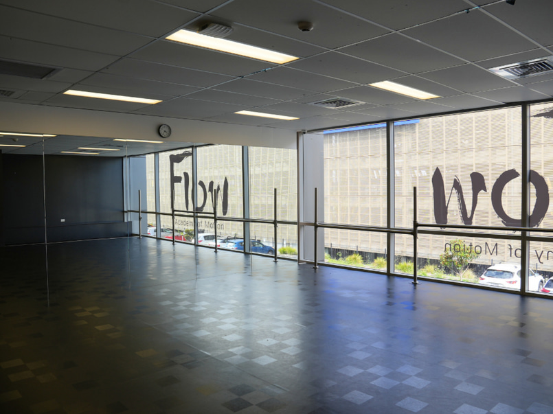 Albany Dance Studio Hire | Mirrors + Aircon image 2