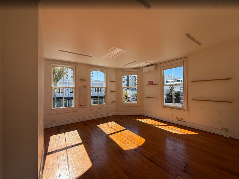 Light-filled boutique coworking on K Road image 0