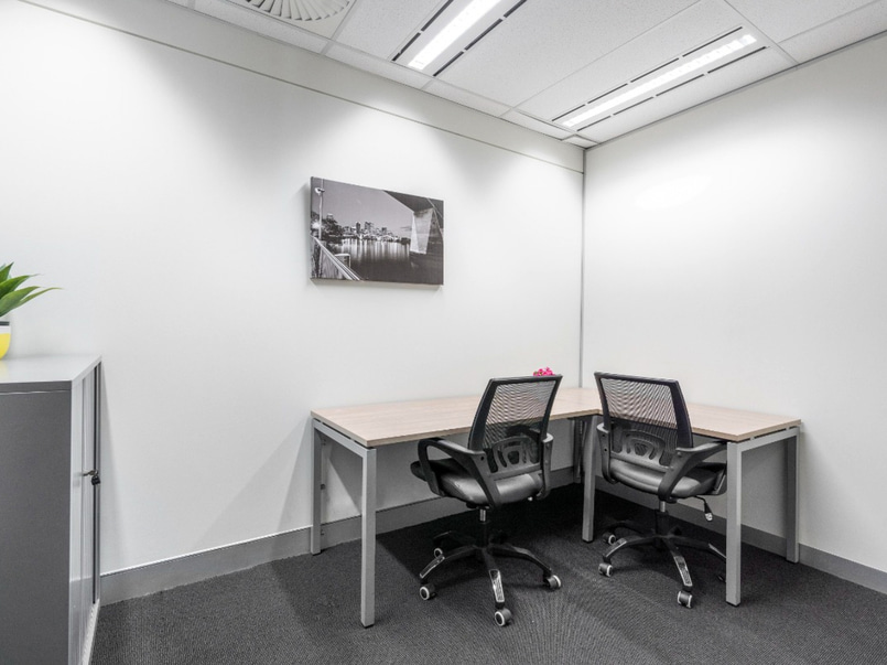 Small Private Office at Regus Parnell image 1
