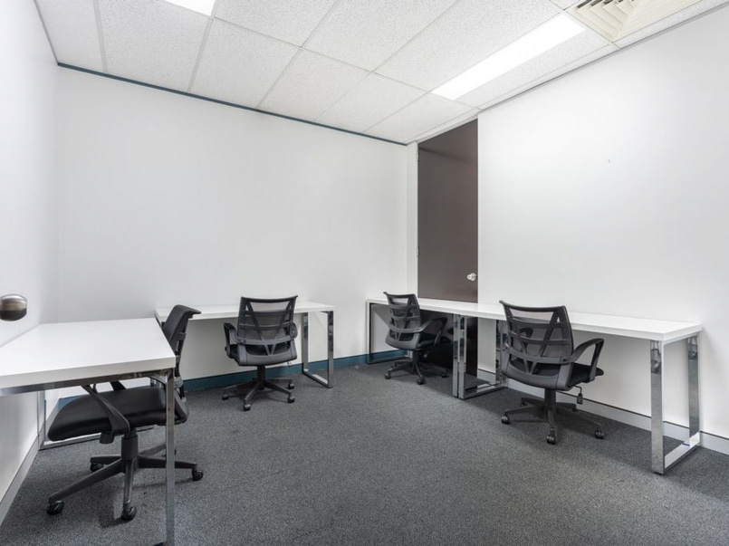 Large Private Office at Regus Parnell image 1