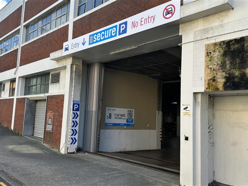 102 Adelaide Road image 2