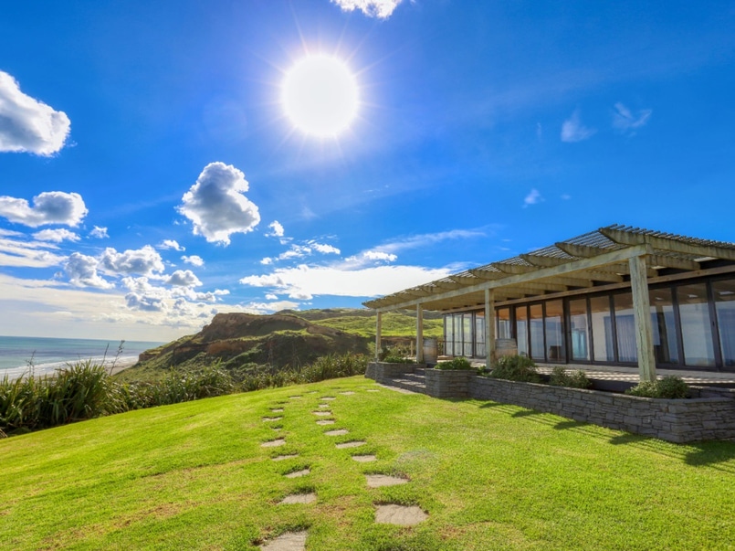 Spectacular ocean front destination image 1