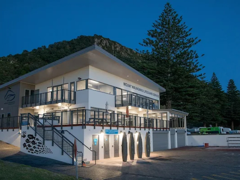 Beachfront Function Venue Iconic Mount Views image 1