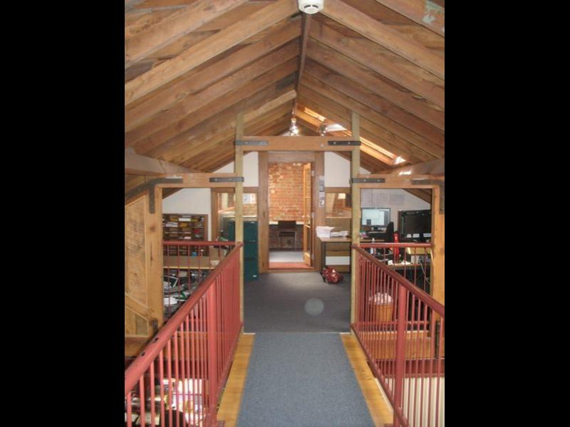 Te Aro - Awesome Office Suite for rent image 1