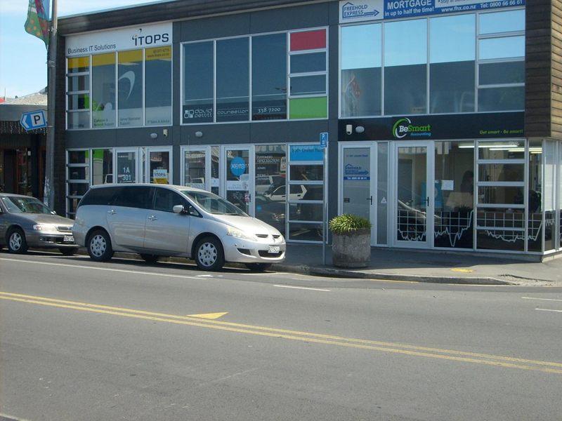 Showroom or Office for rent - Christchurch image 0