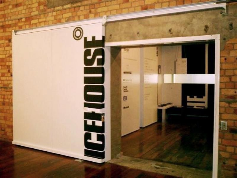 The ICEHOUSE; Innovative Loft-Style Office image 0