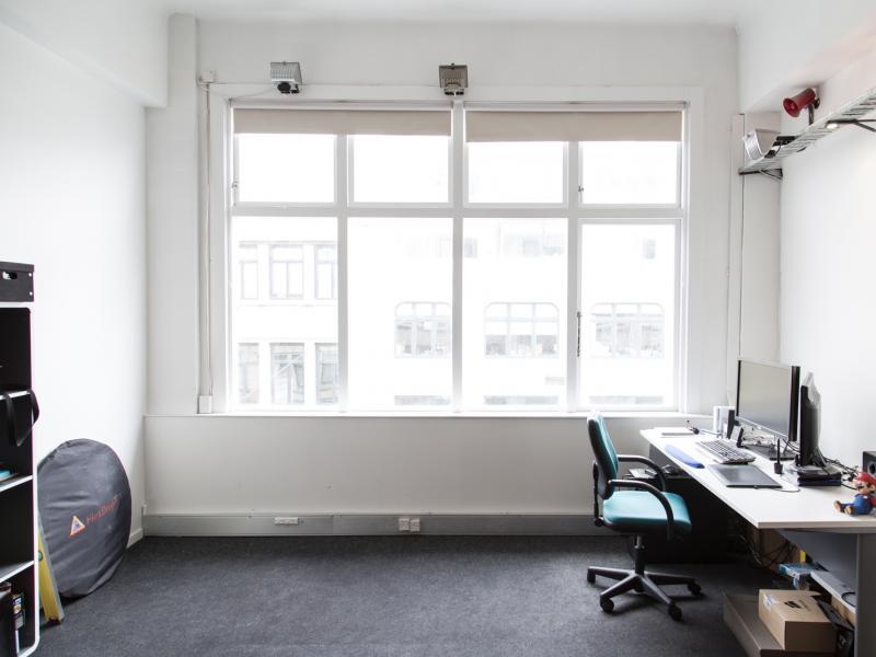 Stylish Studio/Office Space to Share image 1
