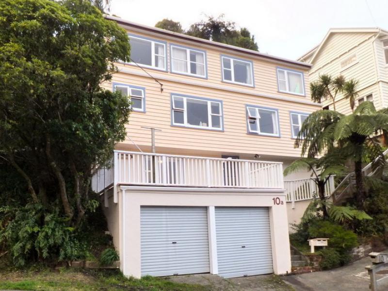 Double Garage for rent in Wellington image 0