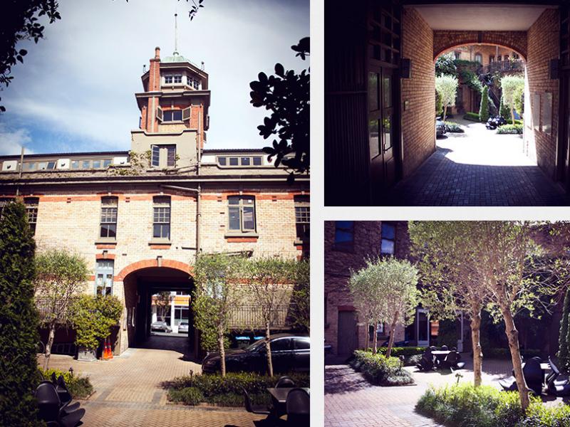 Character studio & stunning courtyard outlook image 0
