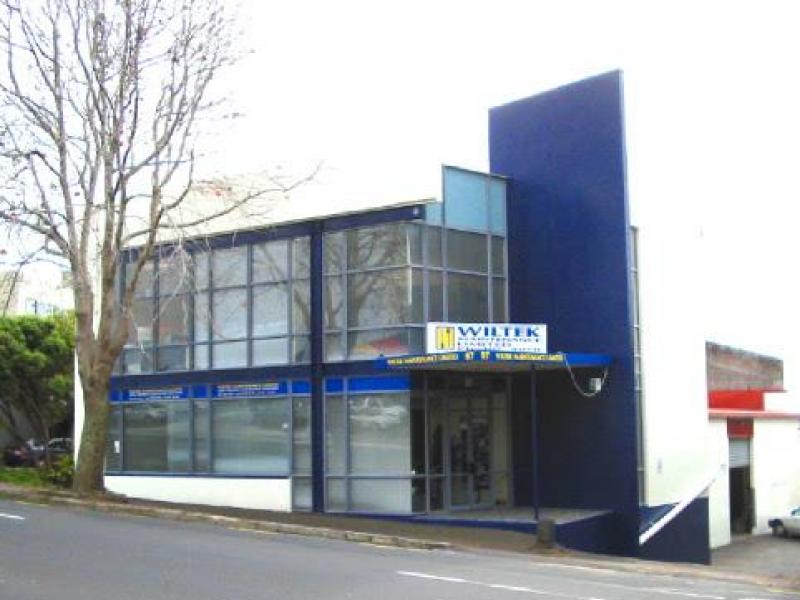GROUND FLOOR OFFICE SPACE TO SHARE,  CBD image 1