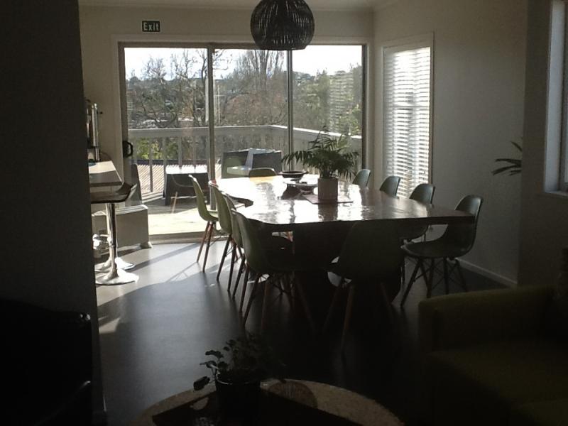 Shared office space reduced fee image 0
