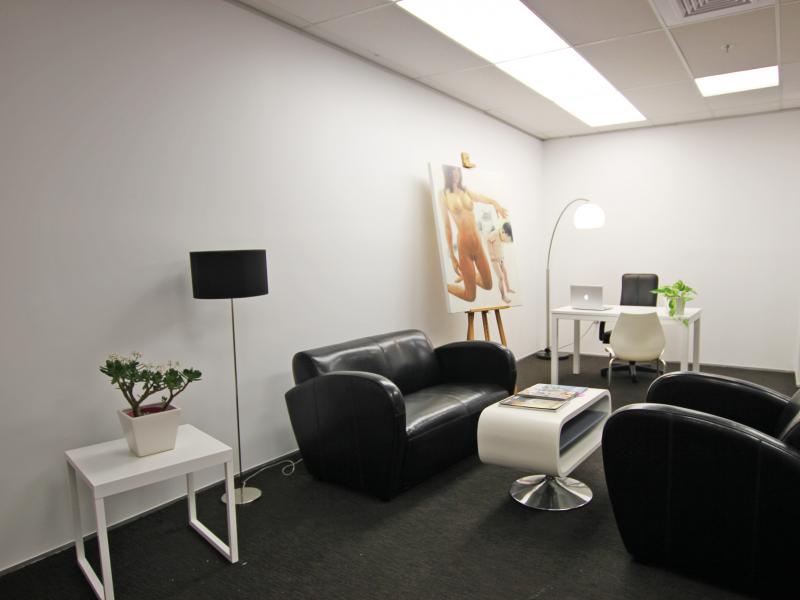 Light & Airy Modern Shared Office Space image 0