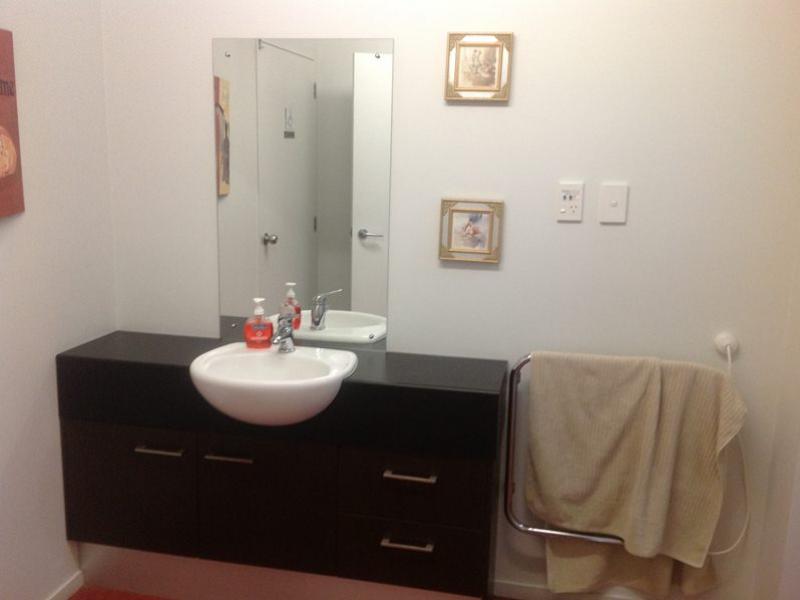 Studio Space for Lease - Stanmore Bay image 2