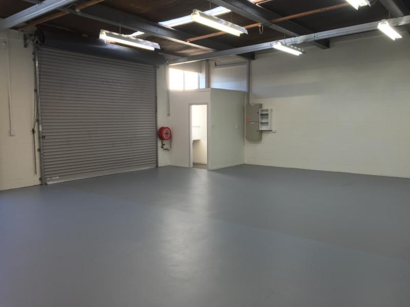 SHARED STORAGE WAREHOUSE - 18 SQM image 0