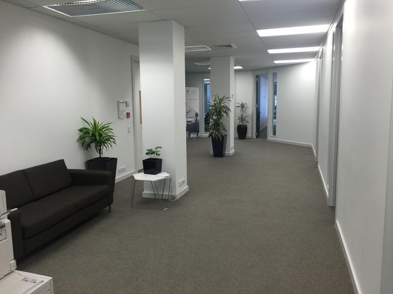 $240 p/w private office hire (all outgoing) image 0