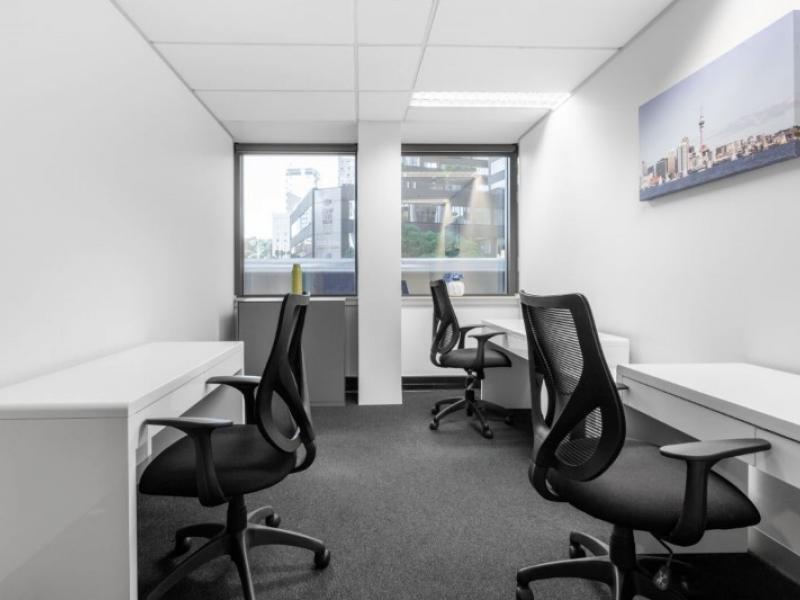 Large Office Space Available on Shortland St image 1