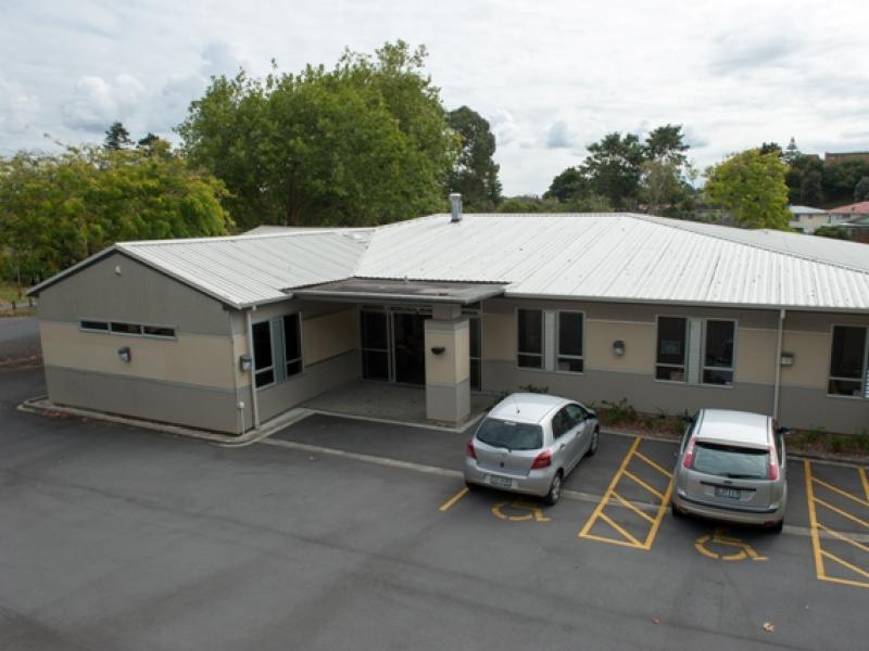 TUI GLEN OFFICE SPACE image 2