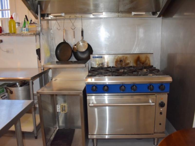 Commercial Kitchen - share space image 1