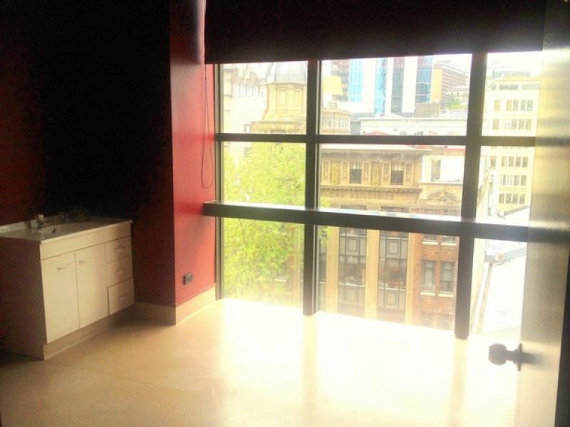 12sqm Office Overlooking Queen Street image 2