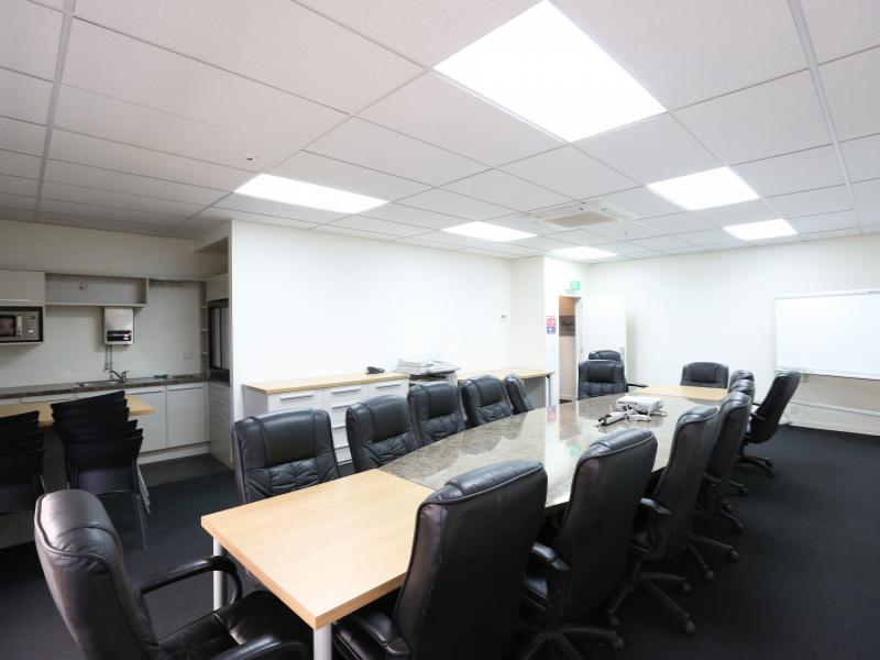 Boardroom with Professional Facilities image 1