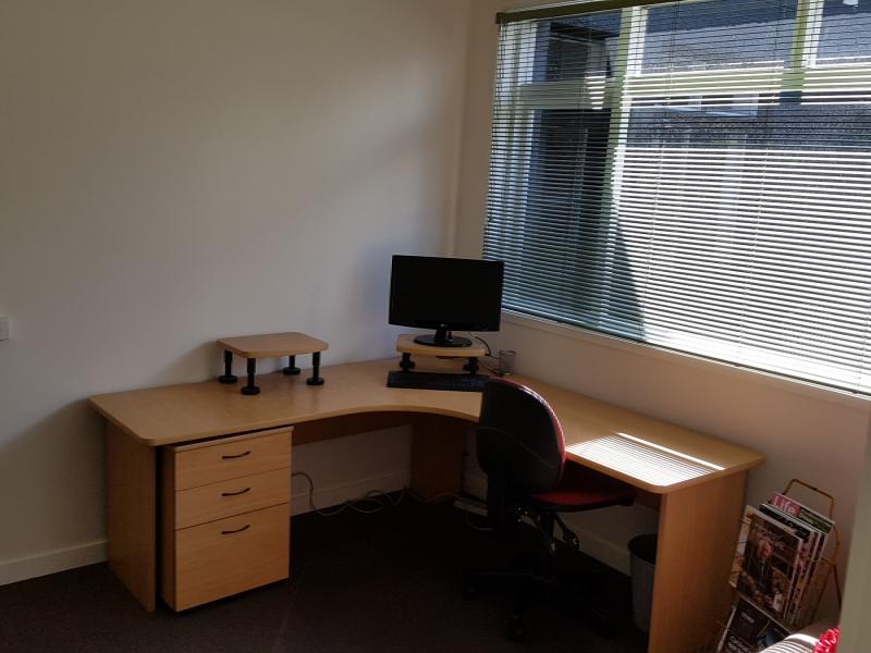 Sunny 10 sqm Private Office in Dunedin image 2