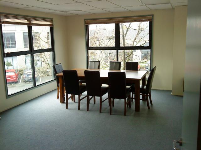 Great office space to let - short term OK image 0