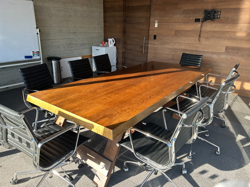 MEETING SPACES image 1