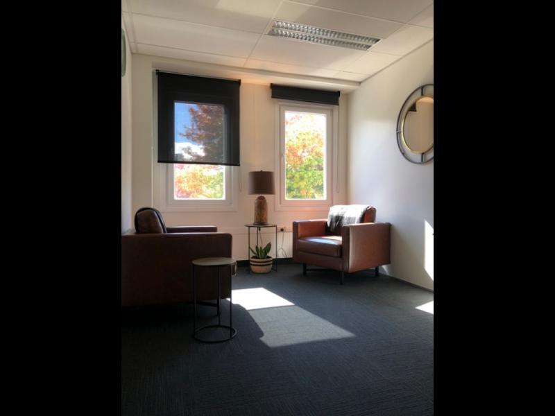 Executive, Queens Gardens views! Dunedin CBD image 0