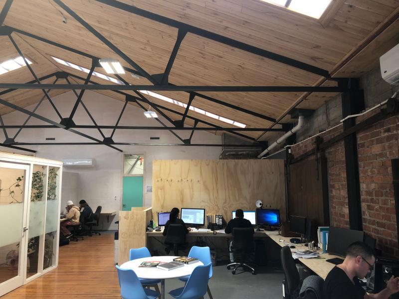 THE SHARED BUNKER: Flexible networking space image 0
