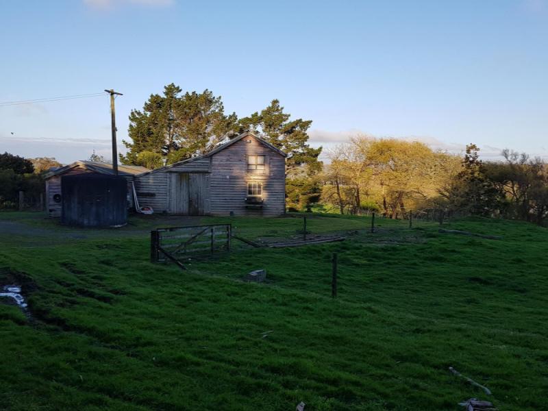 Rustic Barn with Character in Helensville image 0