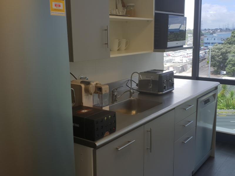 Ellerslie Private Offices, Well Located image 1