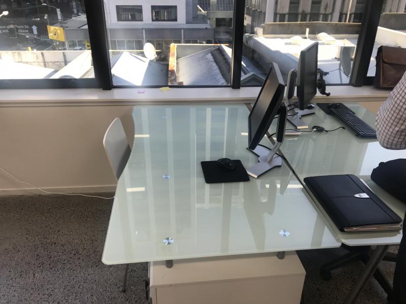 2 Desks Available in Auckland City image 2