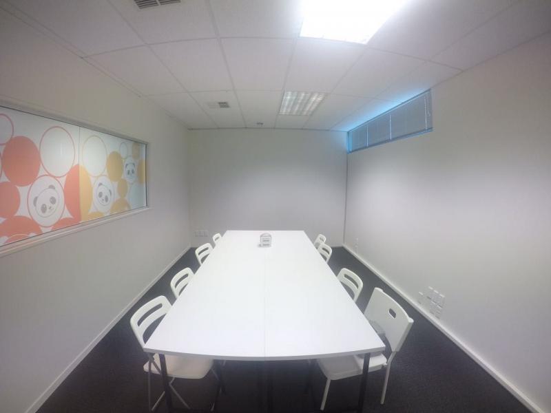 Nice office space image 2