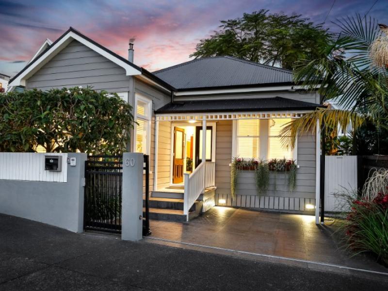 Exquisite Ponsonby villa with exotic garden image 0