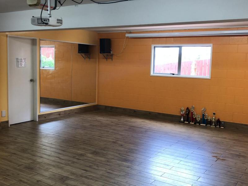 Glenfield DANCE STUDIO for hire! image 0