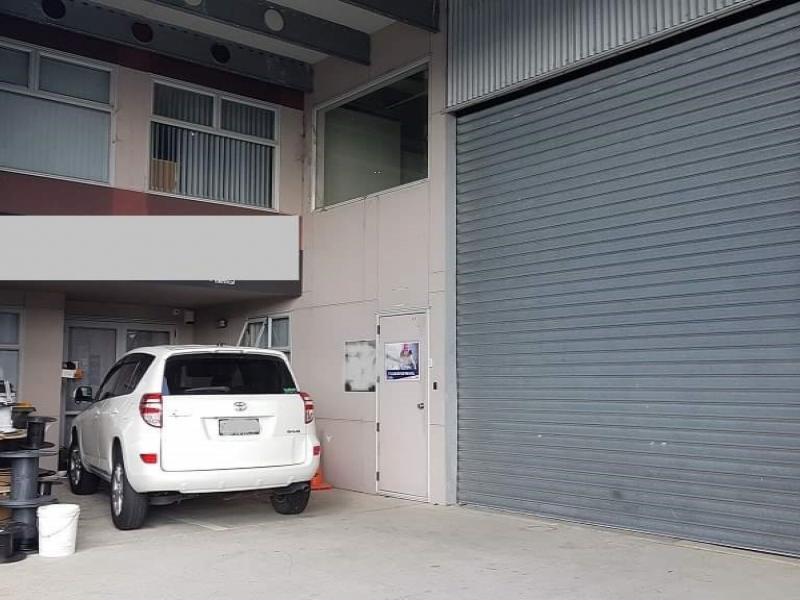 Shared Warehouse, Storage and Office (Henders image 2