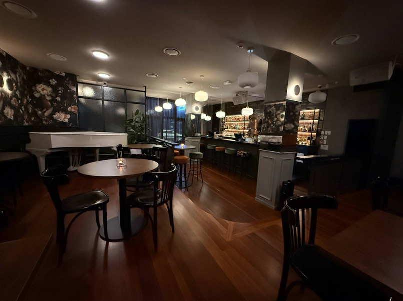 Hummingbird Lounge- Cocktail Bar Venue image 2