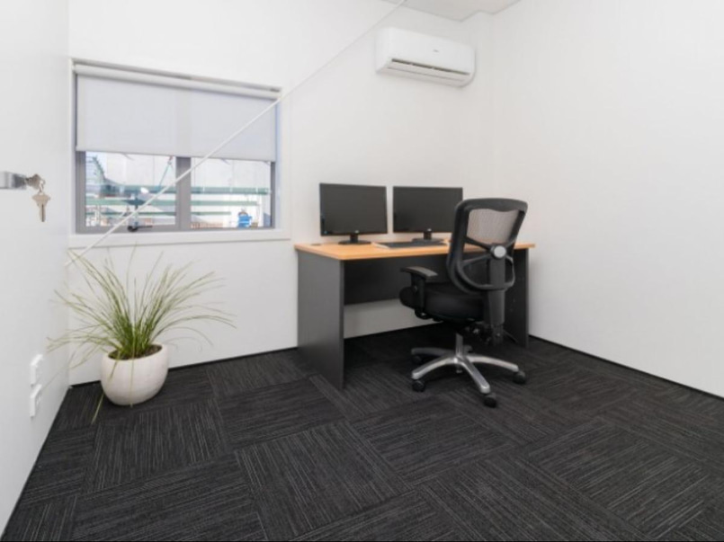 Private Office, within shared space, 24/7  image 0