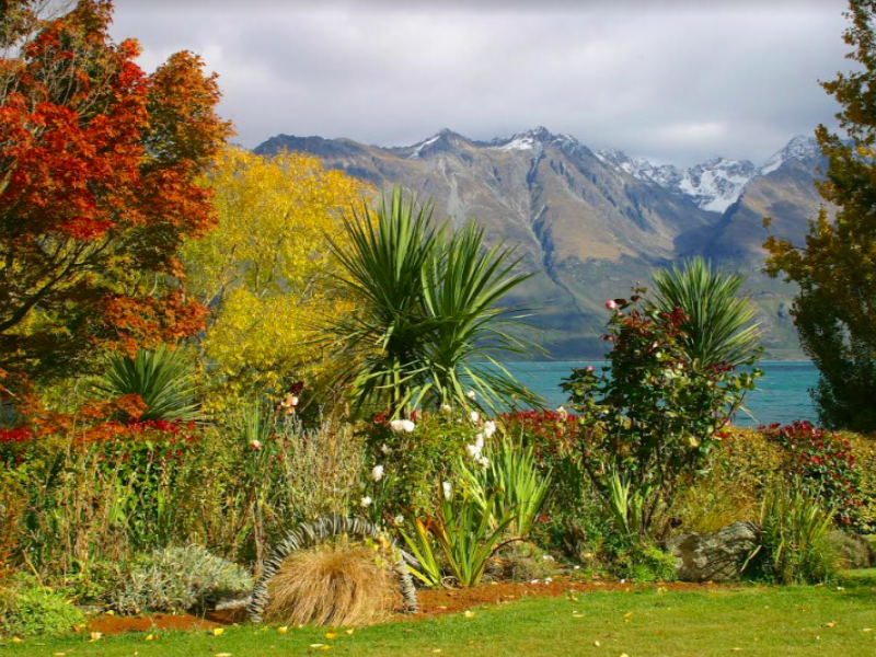 Lifestyle block on the Shore of Lake Wakatipu image 0