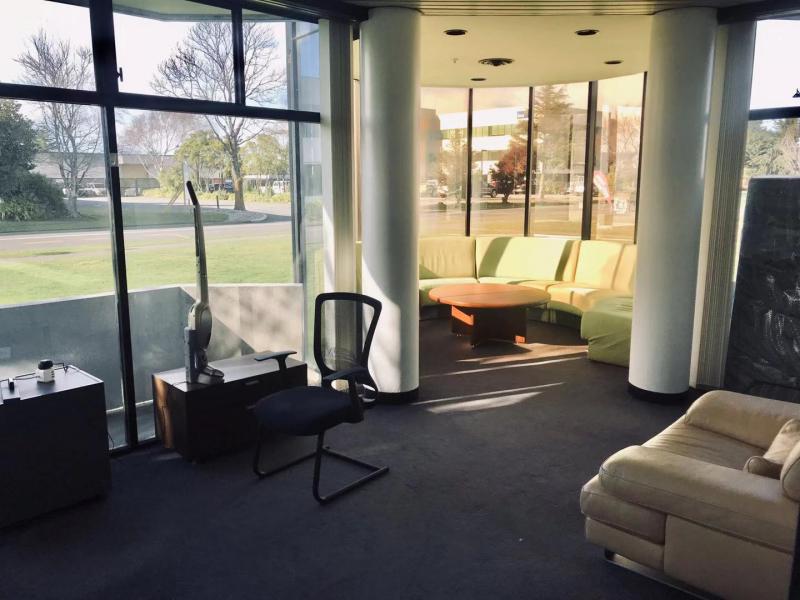 Burnside shared office(conditional free rent) image 0