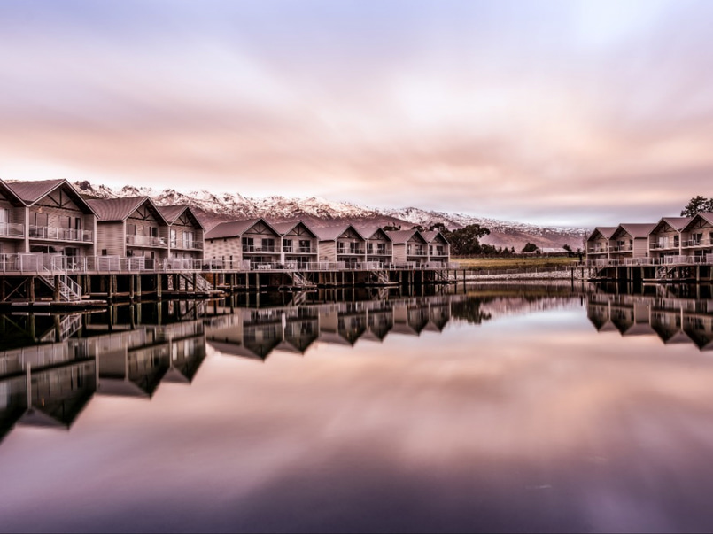 Central Otago Lakeside Function Venue image 0