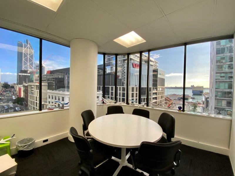 Office For Lease With Sea Views image 0